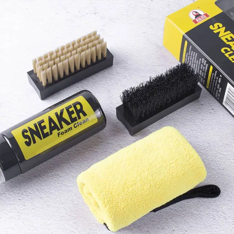 Watervrij schuim Sneakers Clea - Sneaker Cleaning Kit recensie en prijs