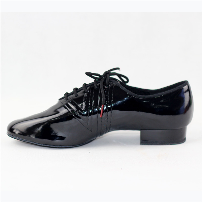 Nieuwe Model Mannen Standaard  - Patent Leather Shine recensie en prijs